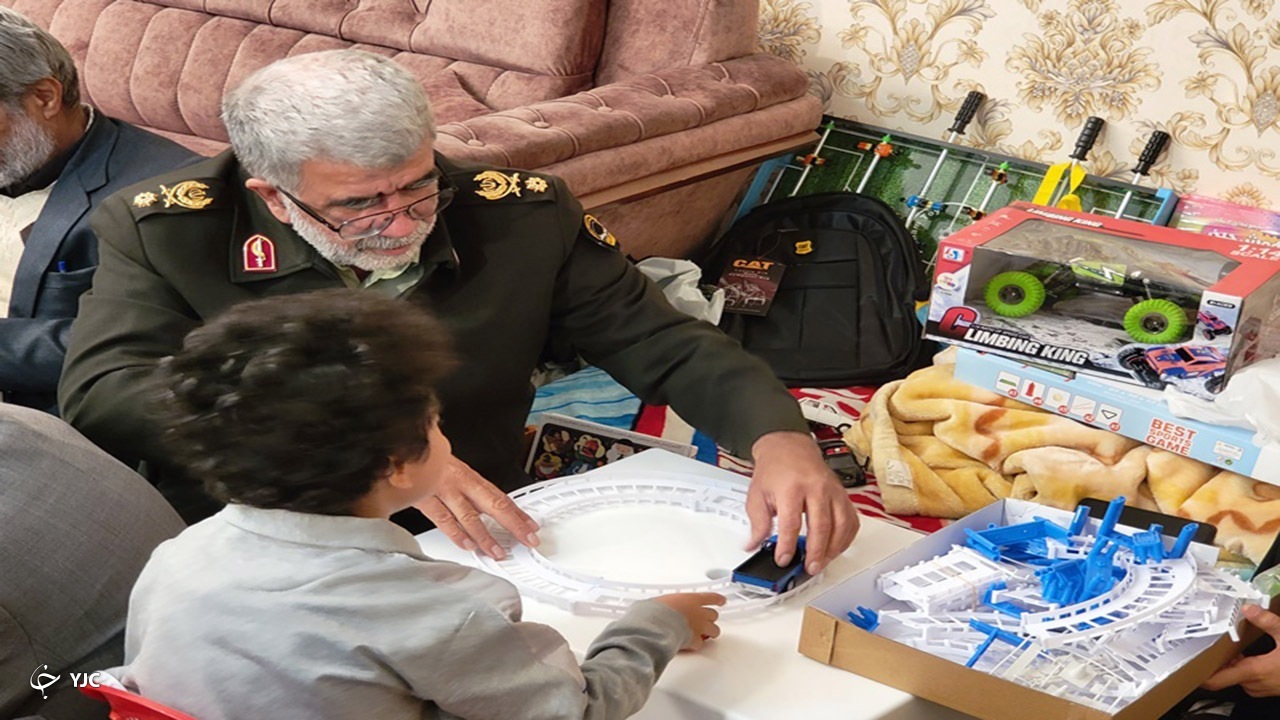 بازی فرمانده انتظامی فارس با آرتین بازی فرمانده انتظامی فارس با آرتین