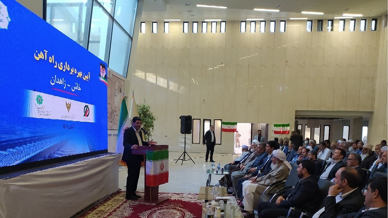 مخبر: توسعه خطوط ریلی کشور در اولویت دولت سیزدهم قرار دارد