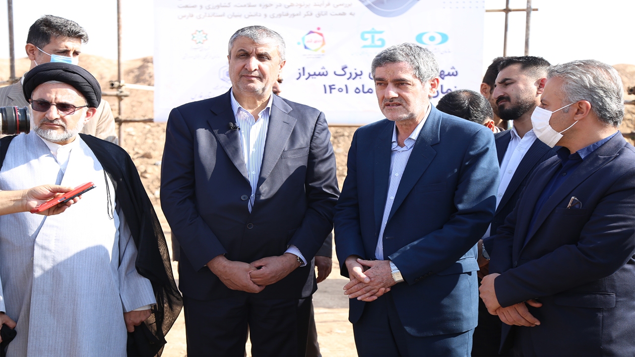 تمام توان را به میدان می‌آوریم تا با آینده‌ای روشن طی کنیم