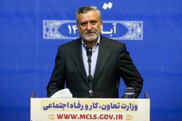 وزارت کار باید بستر ایجاد اشتغال را فراهم کند