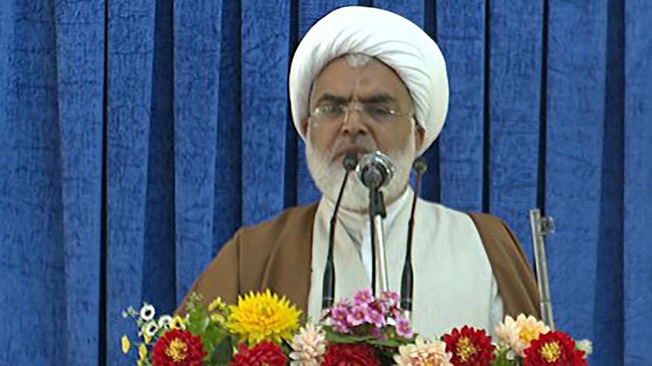 در مطالبه گری، مراقب موج سواری دشمن باشیم