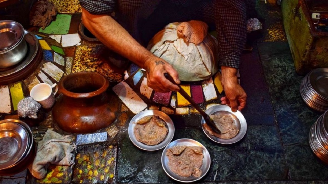 هریسا غذای لذیذ زمستانی کشمیری‌ها