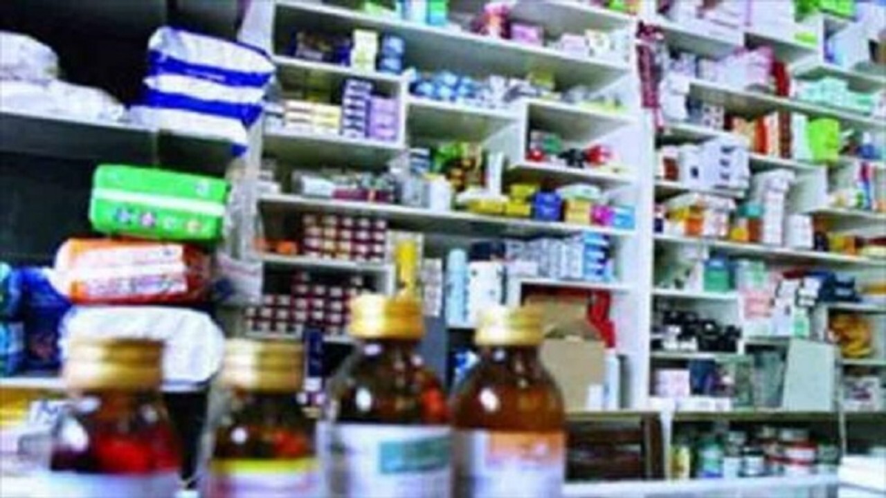 طالبان داروخانه‌های غیر مجاز را بستند
