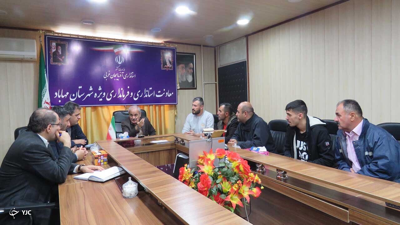 دکه‌های تاج سد مهاباد ساماندهی می‌شوند