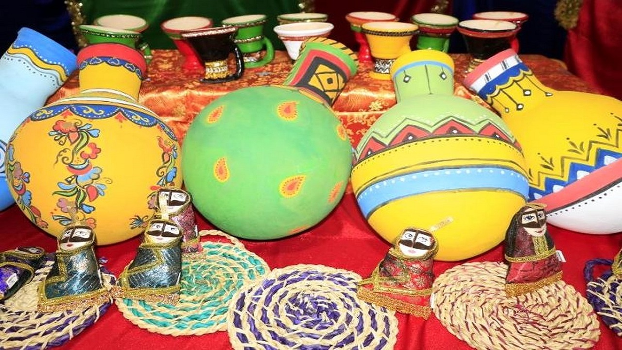 هنرمندان صنایع دستی هرمزگان بیمه می‌شوند