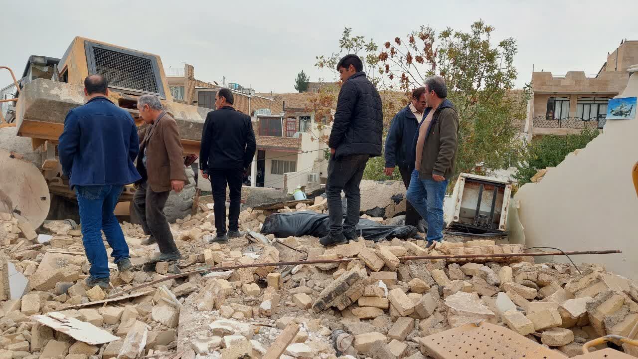 ورود لودر به منزل مسکونی در بومهن یک کشته بر جای گذاشت