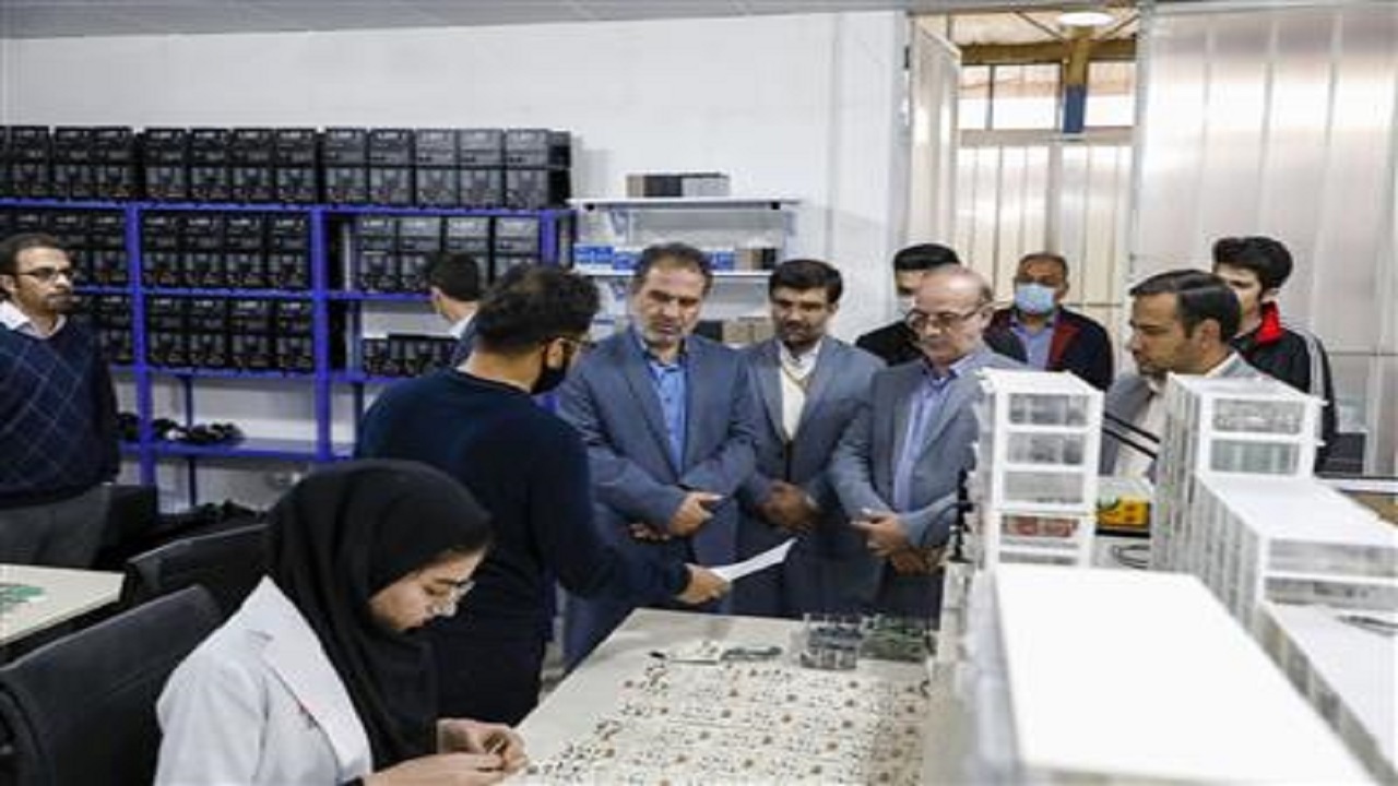 تولید دو هزار پنل خورشیدی با حمایت یک شرکت دانش‌بنیان در شهرکرد