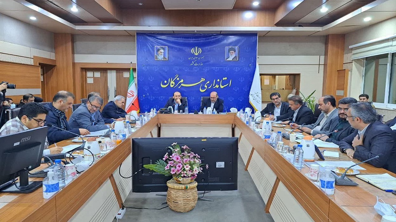 بندر سیریک به پایانه و بارانداز ترانزیت خودرو تبدیل می‌شود