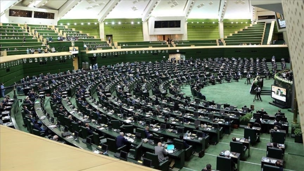 موافقت نمایندگان با بررسی طرح برگزاری جلسات نقد و گفت‌وگو به صورت عادی در مجلس