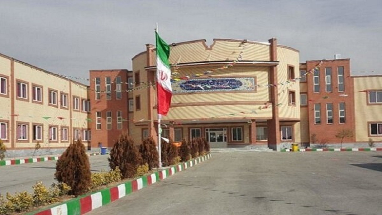 ساخت ۳۱ درصد مدارس استان همدان از سوی خیرین