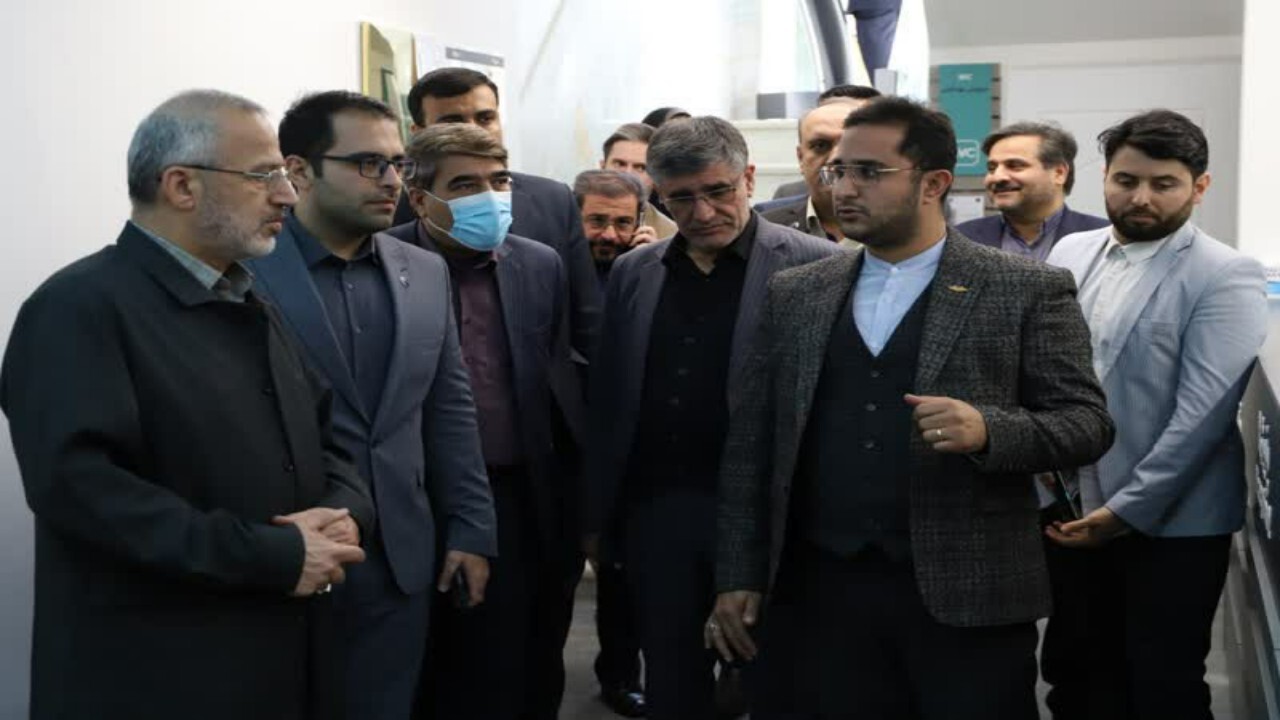 بازدید استاندار قم از مرکز پلاسما