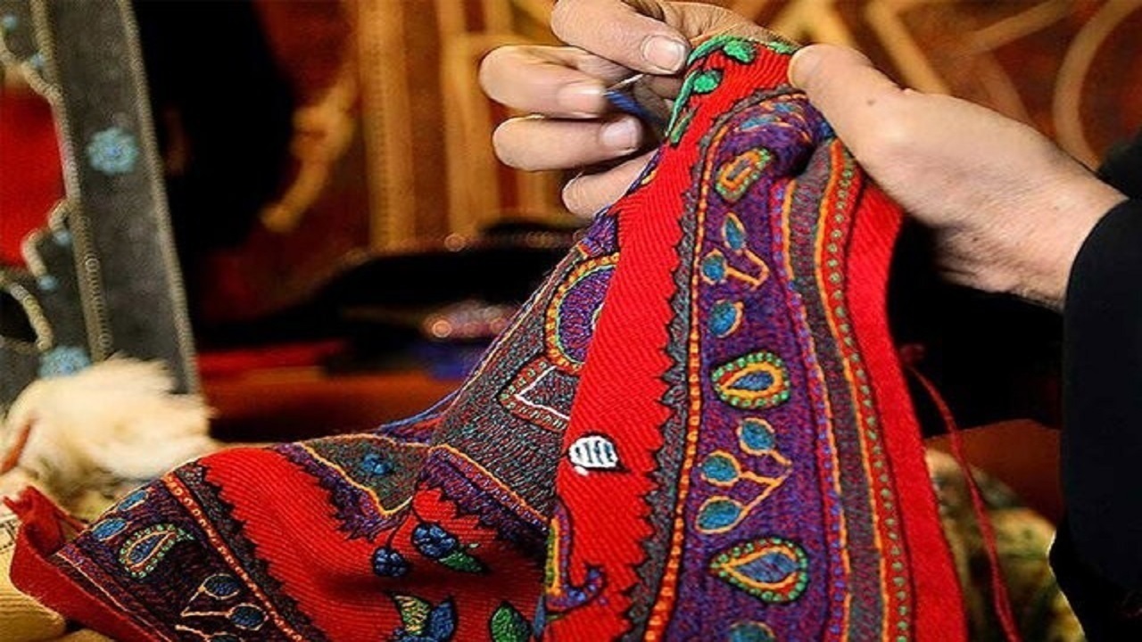برپایی بازارچه اقتصاد مقاومتی در دامغان