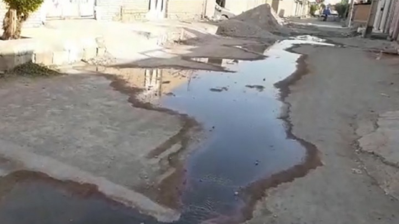 حال و روز محله بیمه یک بعد از جوشش فاضلاب