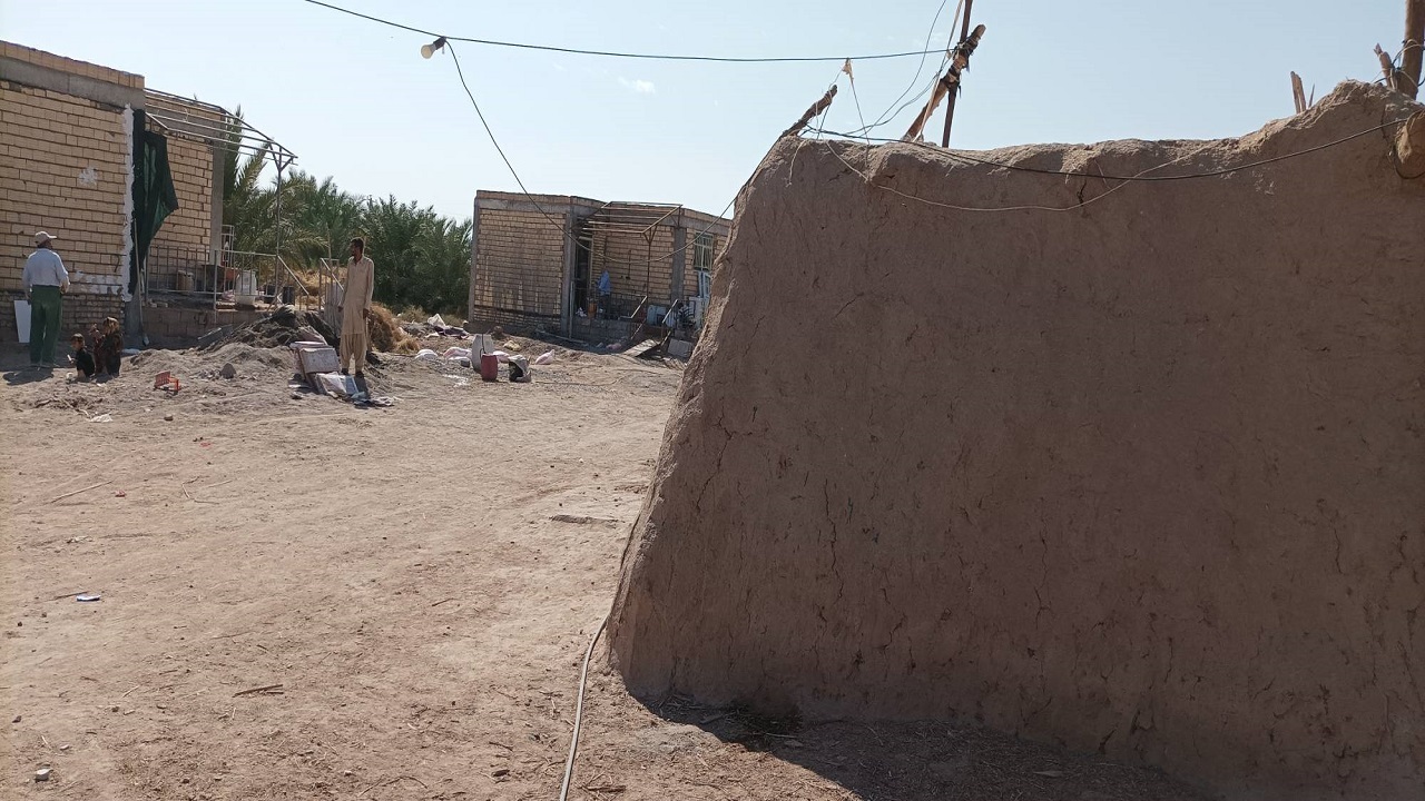 ساخت منازلی مستحکم در پاییز با دستان گرم بسیجیان