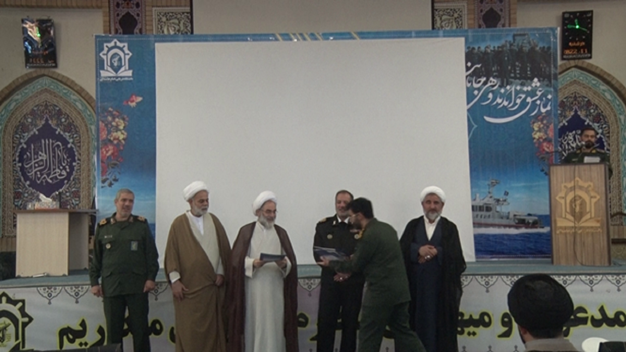 برپایی همایش نماز در دانشگاه امام خامنه‌ای زیباکنار