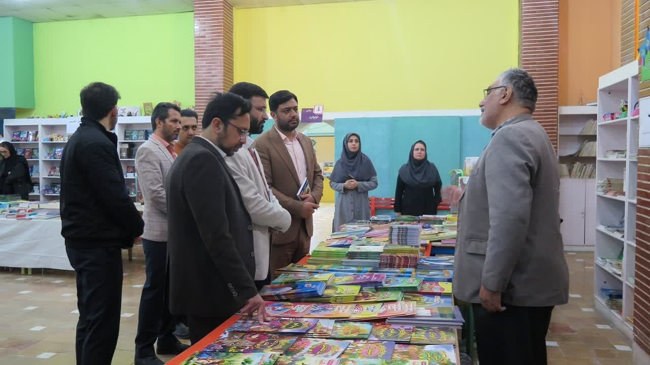 افتتاح نمایشگاه تخصصی کتاب کودک و نوجوان در قزوین