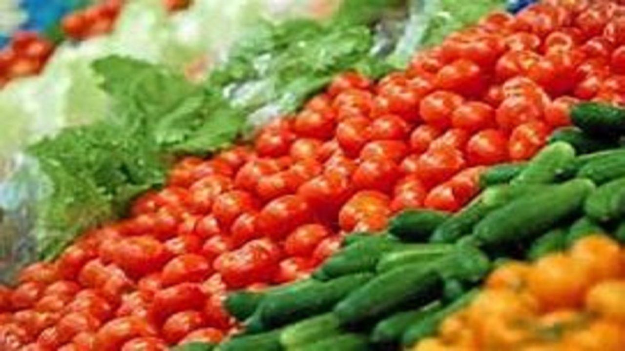 بازار سه محصول گوجه فرنگی، سیب زمینی و پیاز یک هفته آینده به تعادل می‌رسد