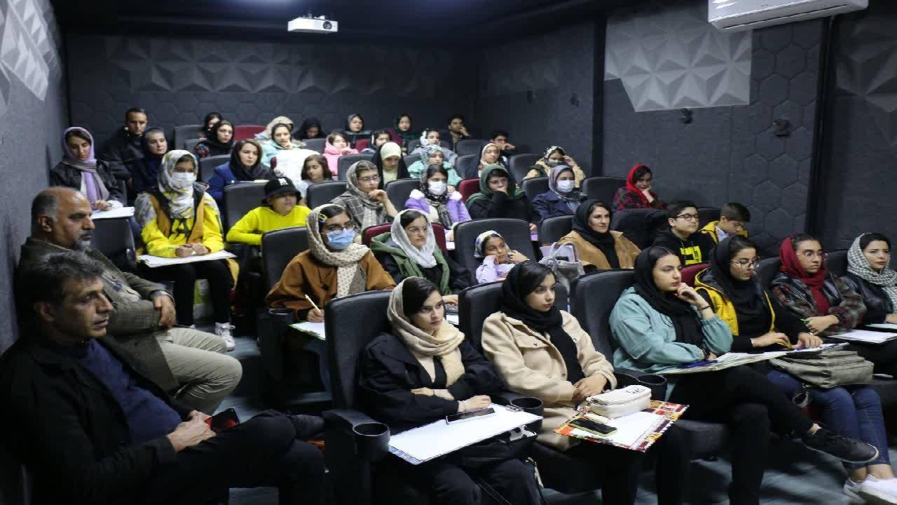 برگزاری کارگاه طراحی و نقاشی در بیجار