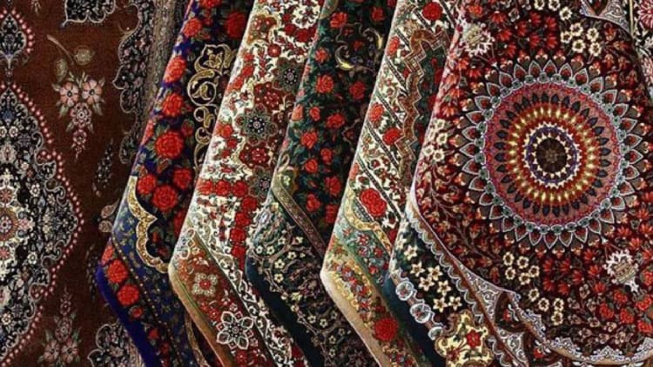 کارآفرین افغانستانی چندین کارگاه فرش بافی راه اندازی کرد + فیلم
