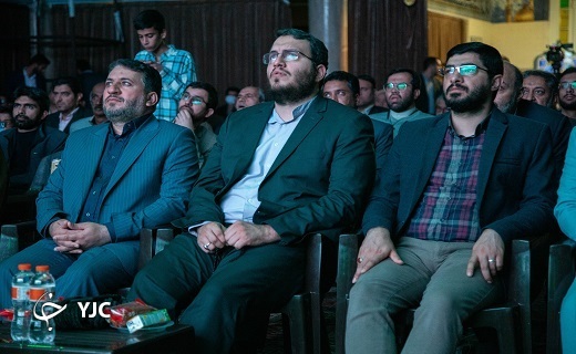 محفلی به یاد پنج سردار شهید در یزد+تصاویر محفلی به یاد پنج سردار شهید در یزد+تصاویر