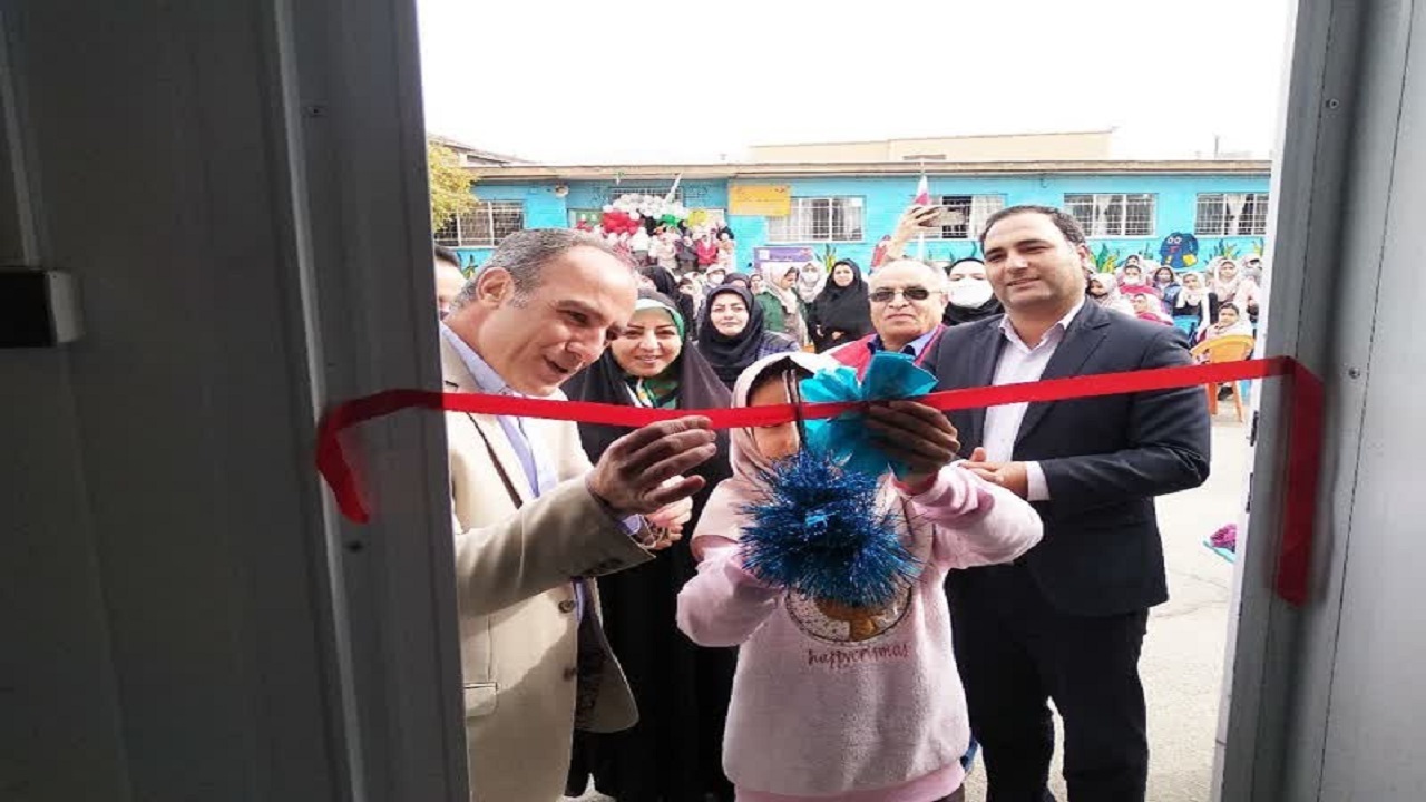 گشایش یک کتابخانه ۶۰۰ جلدی در مدرسه «بانورضایی» اسدآباد