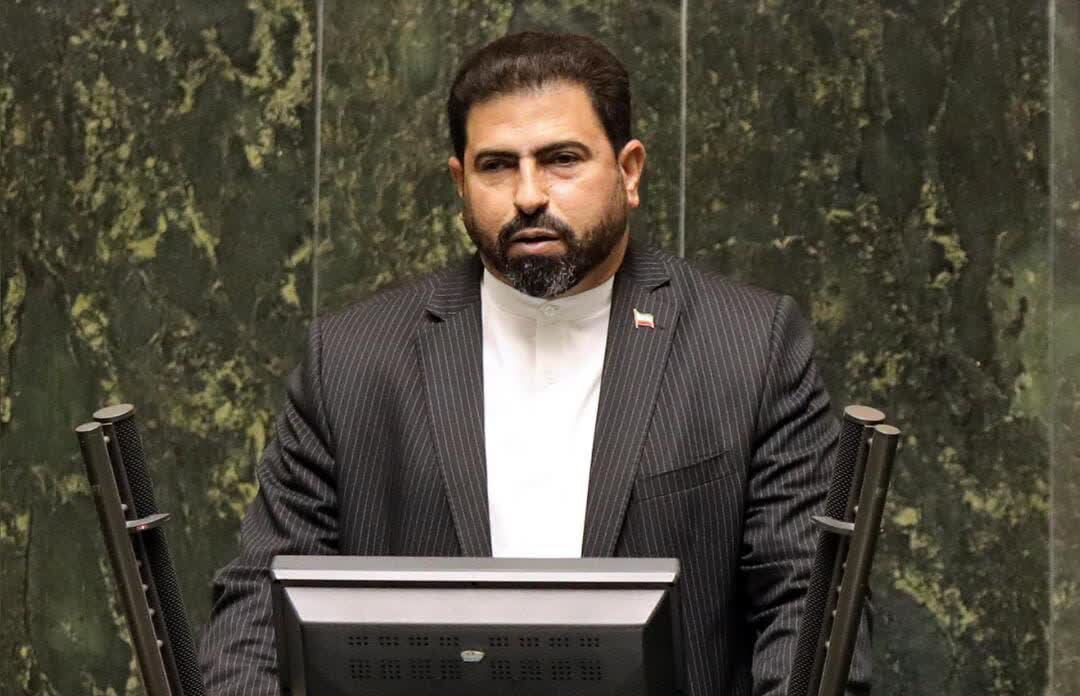 عدم پرداخت مطالبات کلزاکاران از سوی شرکت مارگارین صدای کشاورزان را درآورد