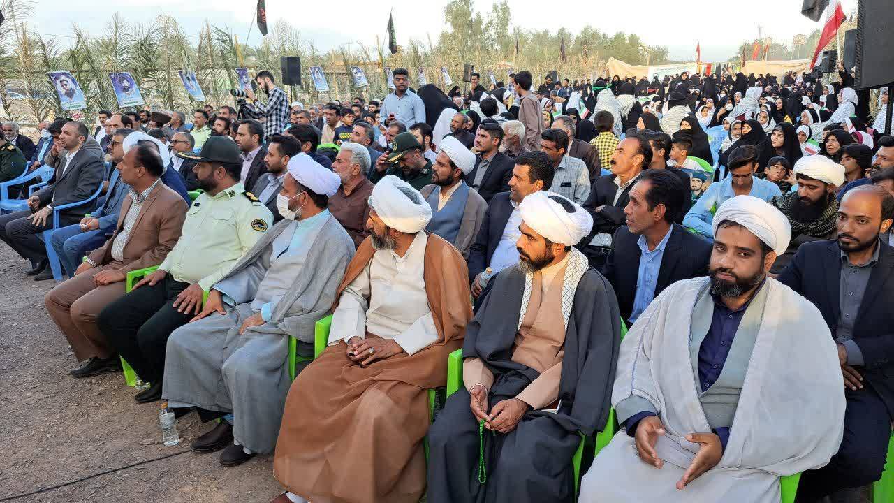 نخلستان های نرماشیر در حال خشک شدن هستند