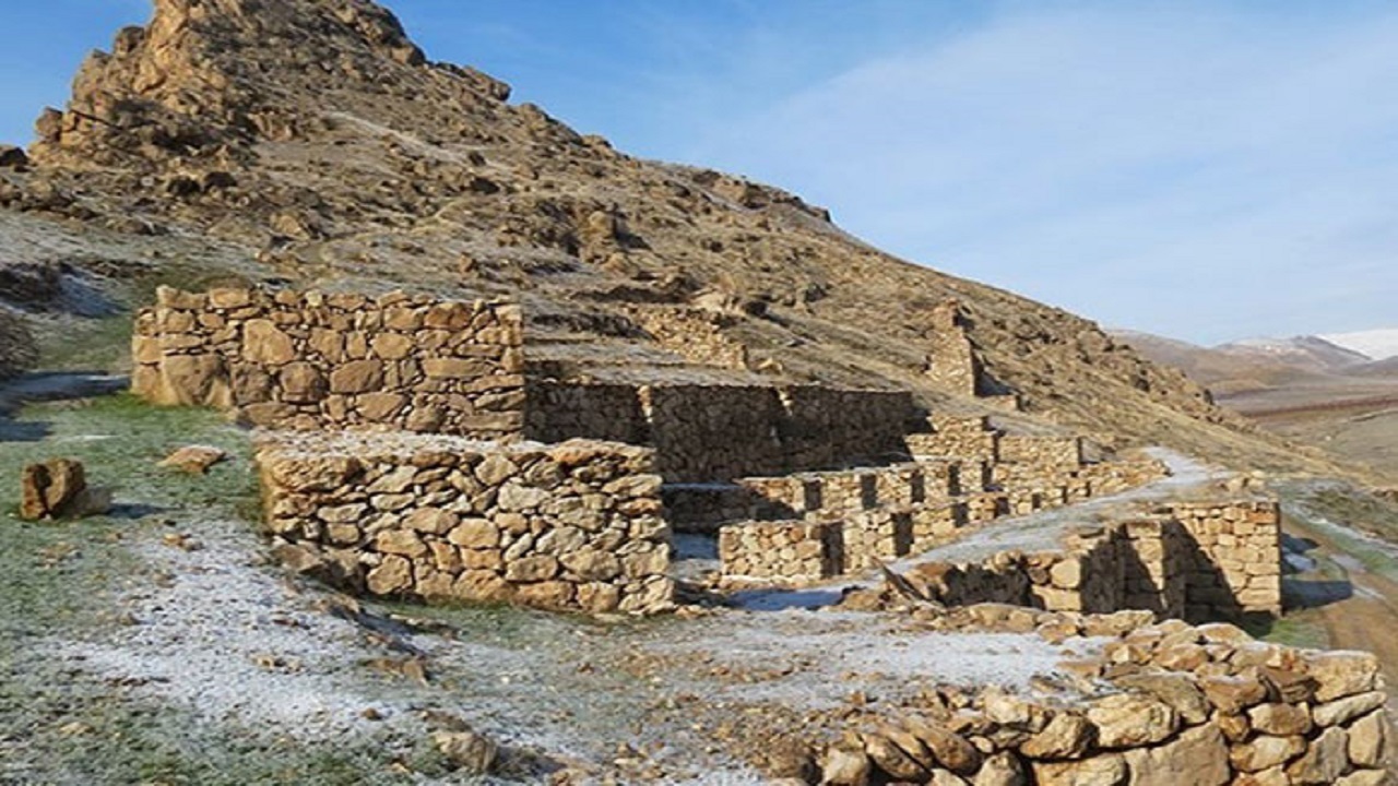 بازدید ۱۷ هزار و ۶۰۰ گردشگر از قلعه تاریخی بسطام