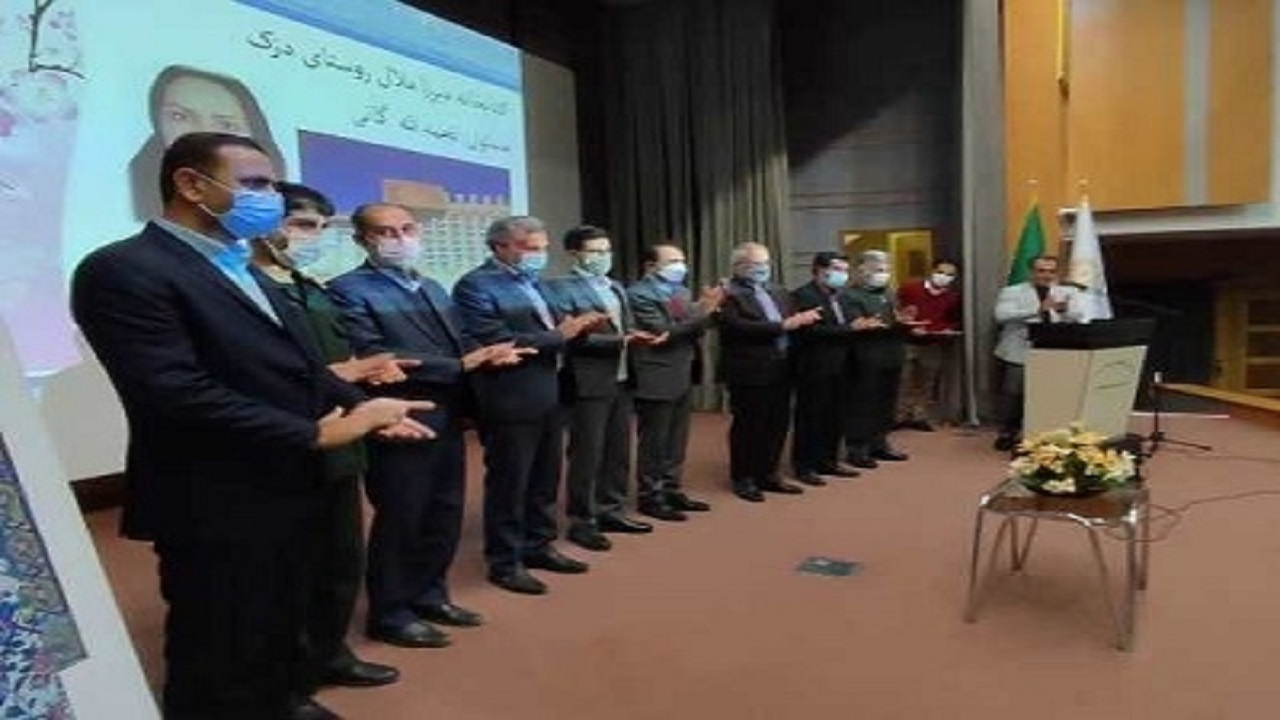 تجلیل از فعالان حوزه کتاب و کتاب خوانی در چهارمحال و بختیاری