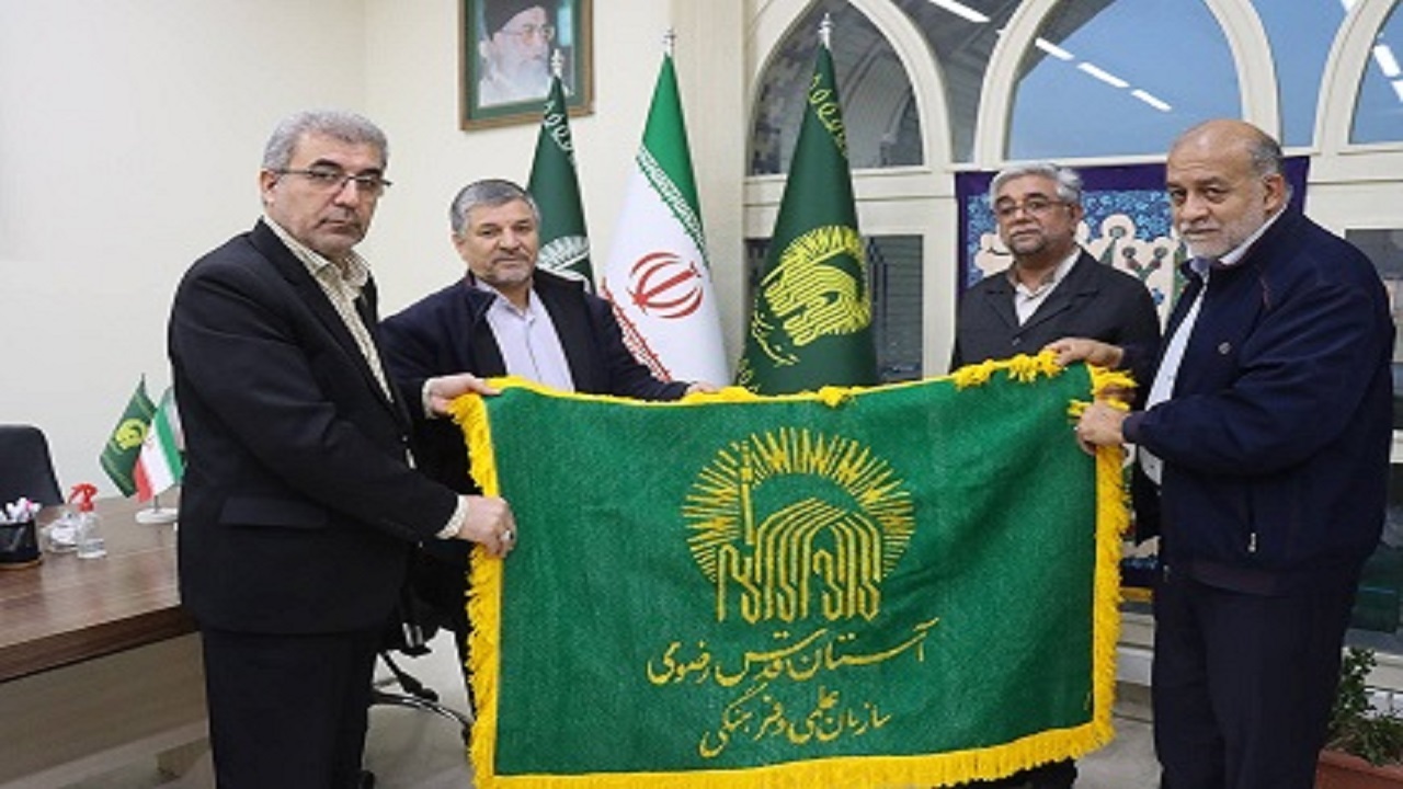 هنر دست بانوان کرمانی به آستان قدس رضوی اهدا شد