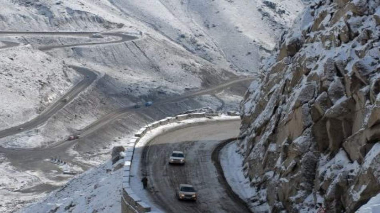 رانندگان به وسایل و ابزار زمستانی مجهز شوند