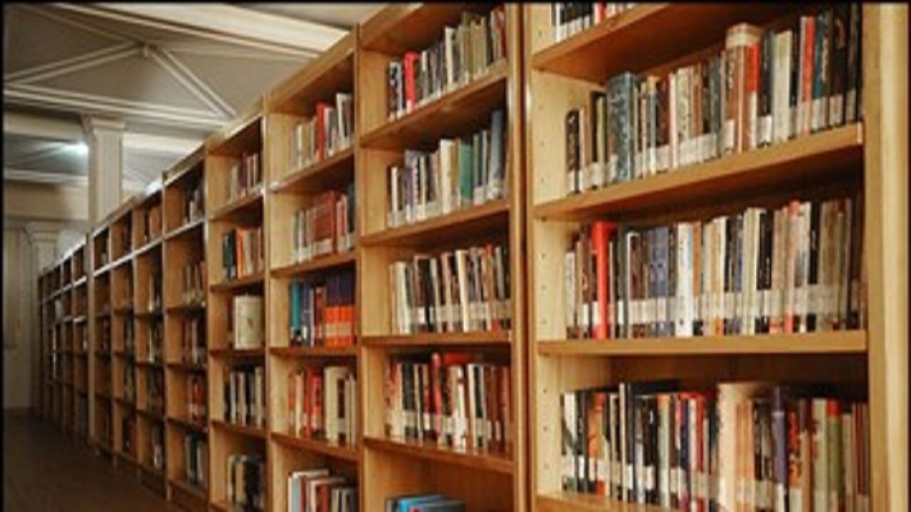 وجود ۱۱ باب کتابخانه فعال در نهاوند
