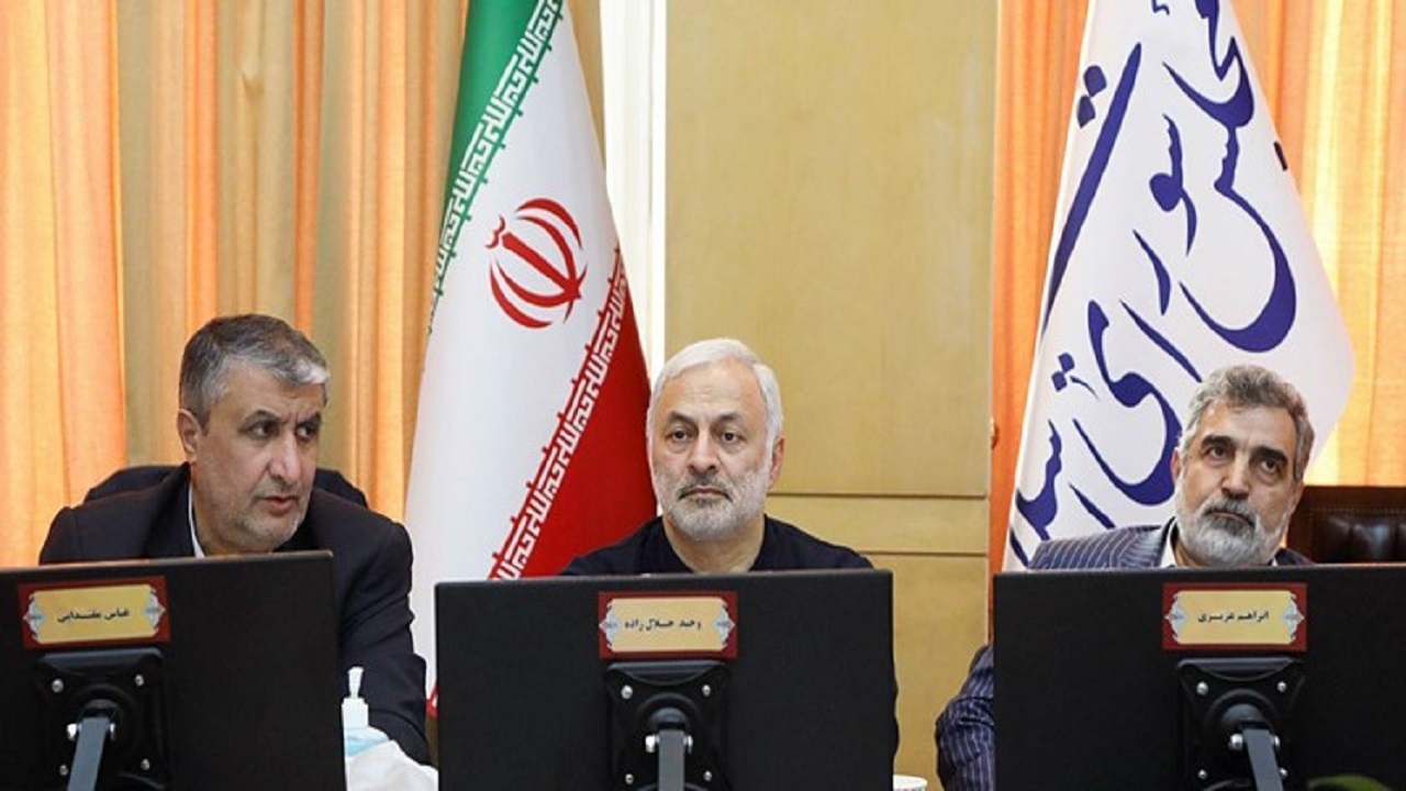 بررسی آخرین تحولات داخلی و بین‌المللی در کمیسیون امنیت ملی با حضور وزرای دولت