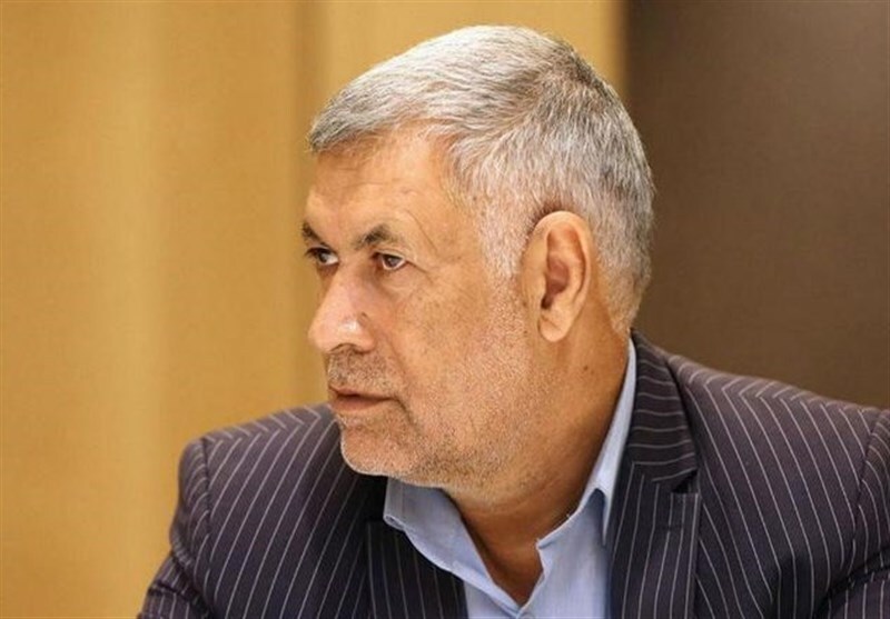 دشمن در صدد است که وضعیت اقتصادی کشور را فلج کند