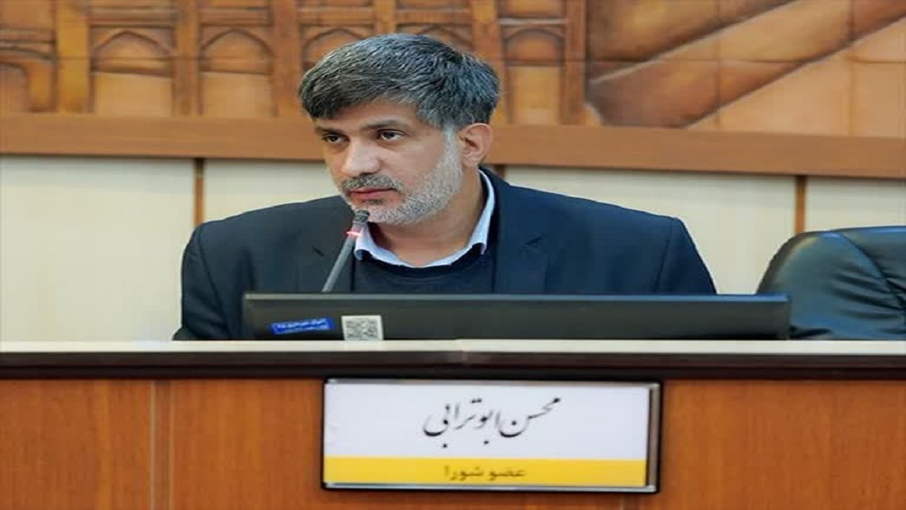 نوسازی آسفالت و باز پیرایی بوستان‌های منطقه یک شهرداری
