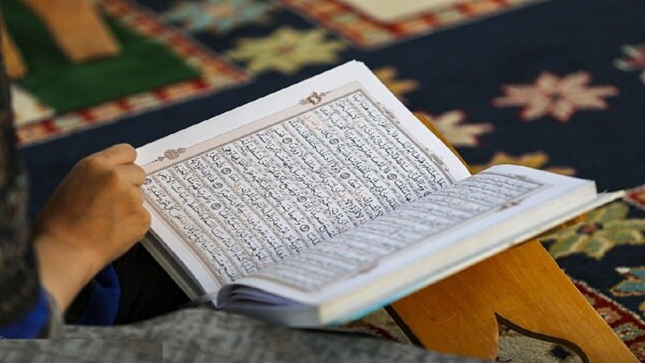 برگزاری ۵ کرسی تلاوت قرآن همزمان با هفته بسیج در ملایر