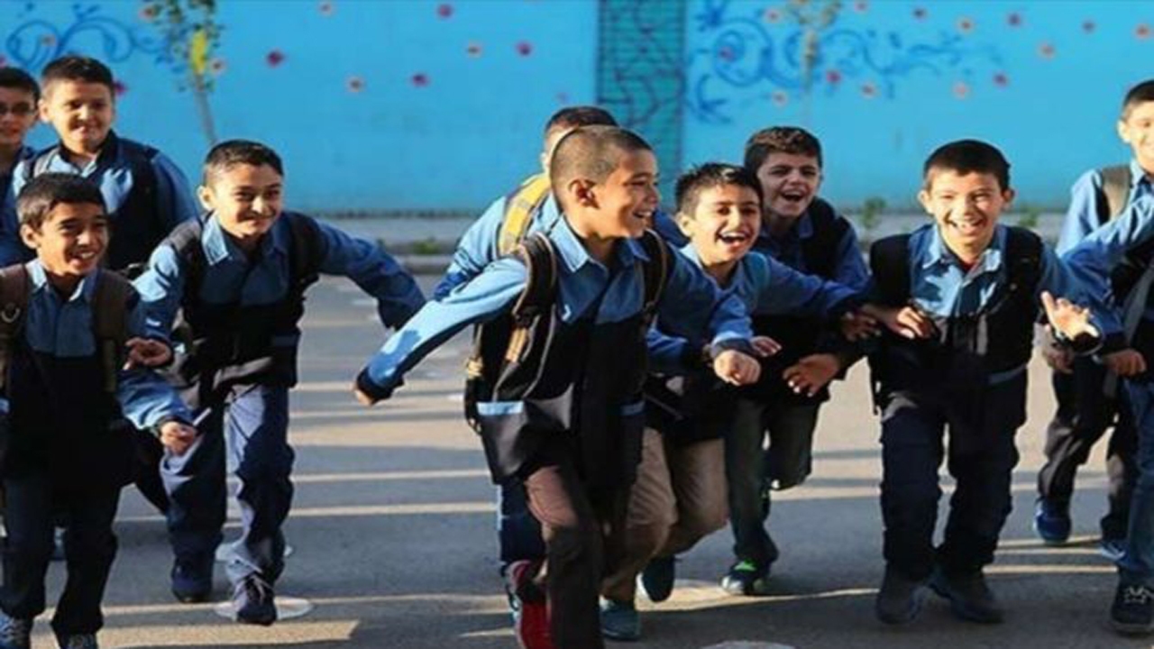 دانش آموزان فراری از ماسک