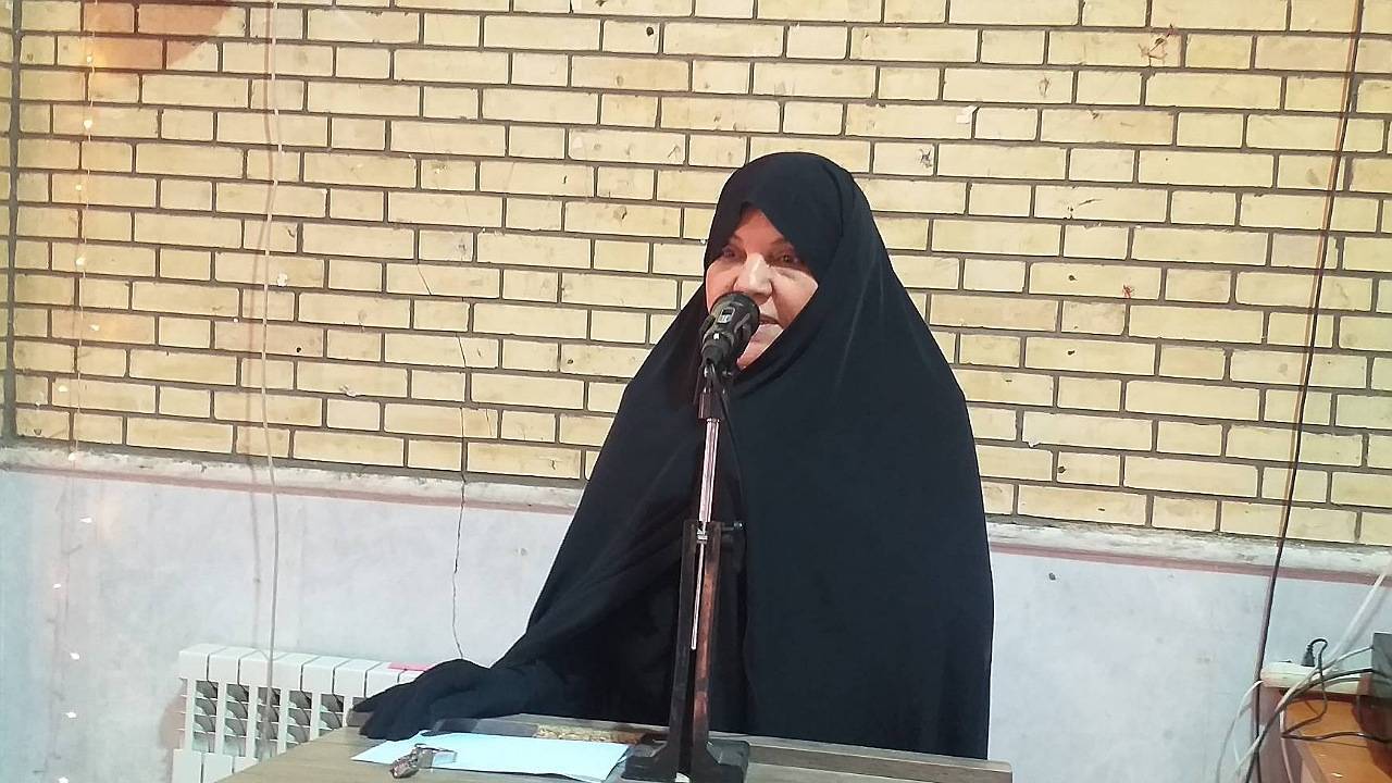 تلاش دشمنان برای گسترش بی تقوایی در بین زنان و دختران