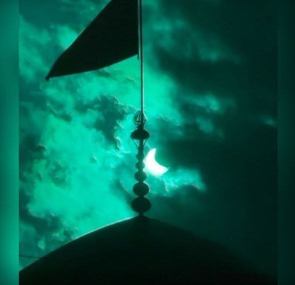 اولین خورشید گرفتگی قرن در حرم امام رضا (ع)