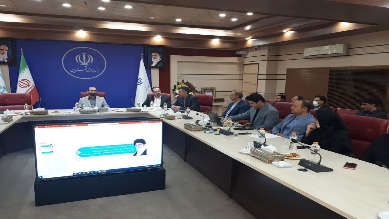 تجلیل از واحد‌های نمونه برتر استاندارد در استان قزوین