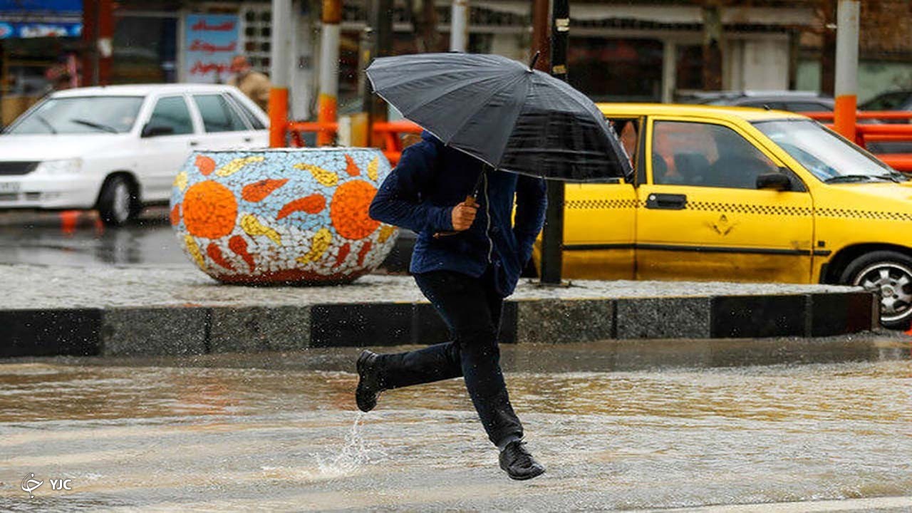 سامانه بارشی مهاباد را فرا گرفت