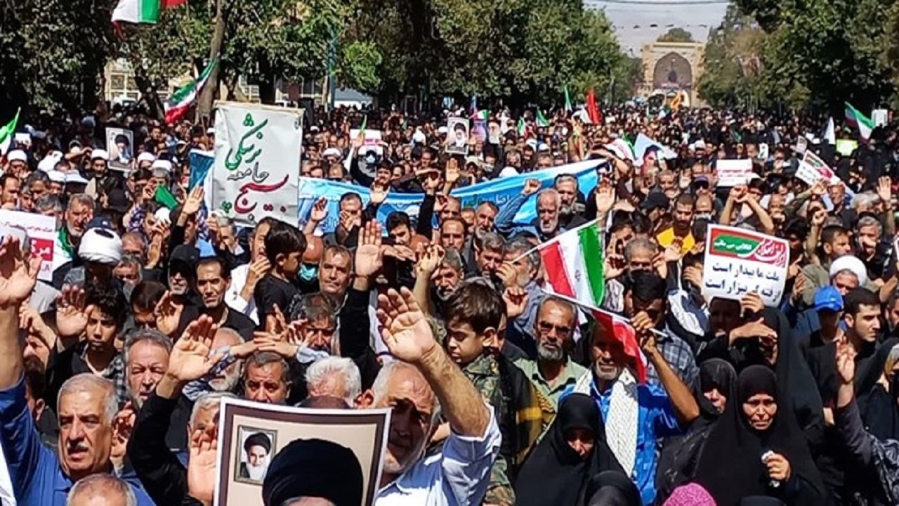 راهپیمایی مردم قزوین علیه «جنایت استکبار در شیراز» فردا برگزار می‌شود
