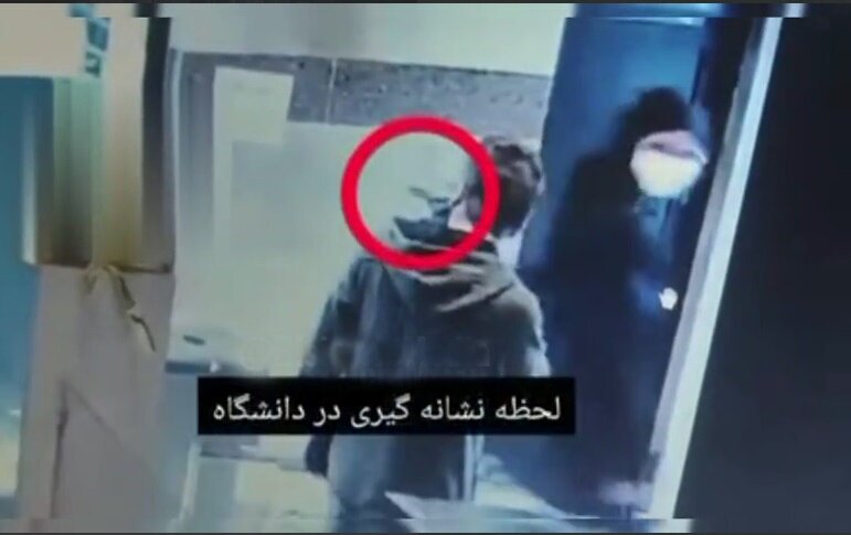 تصاویر دوربین مداربسته دانشگاه آزاد از حضور دانشجونمای مسلح