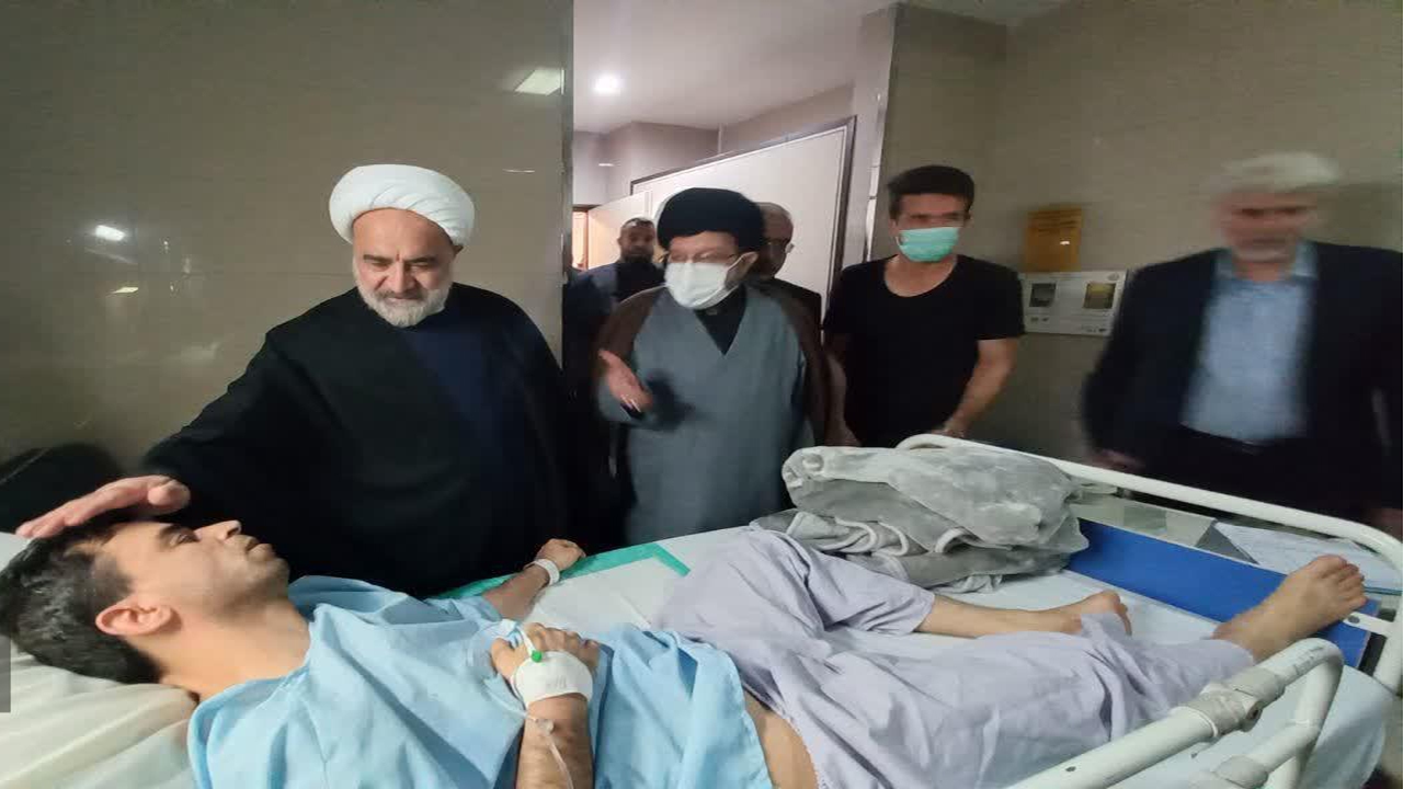 عیادت معاون اول قوه قضائیه از مجروحان حادثه تروریستی شیراز