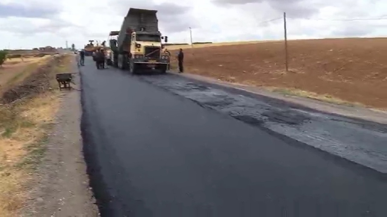 آسفالت ۱۲ کیلومتر راه روستایی در مراغه