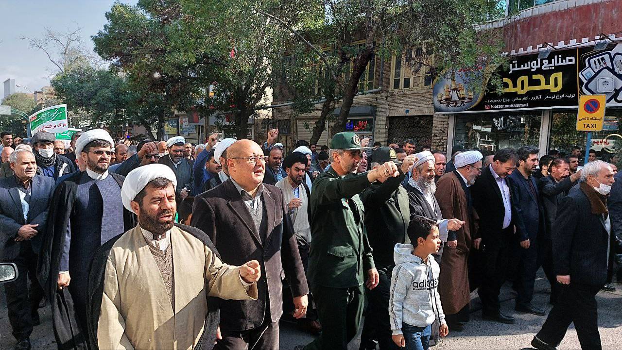 راهپیمایی سراسری کشور در محکومیت به اقدام تروریستی حرم شاهچراغ (ع) + فیلم