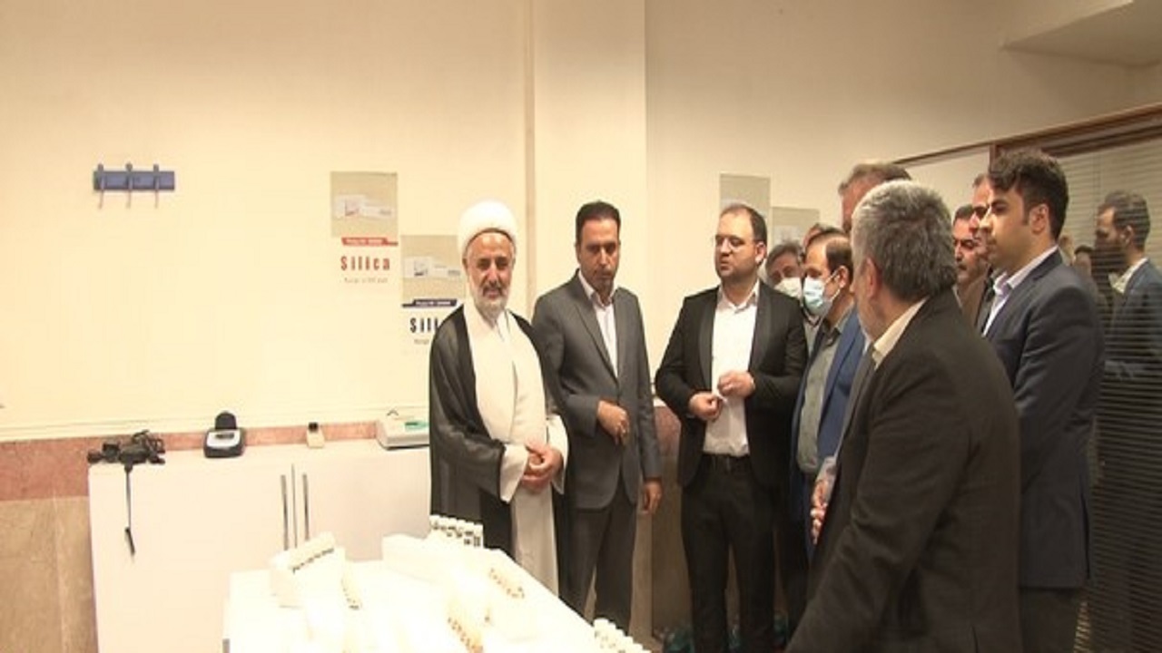 آزمایشگاه تخصصی تجزیه خاک قم به بهره برداری رسید