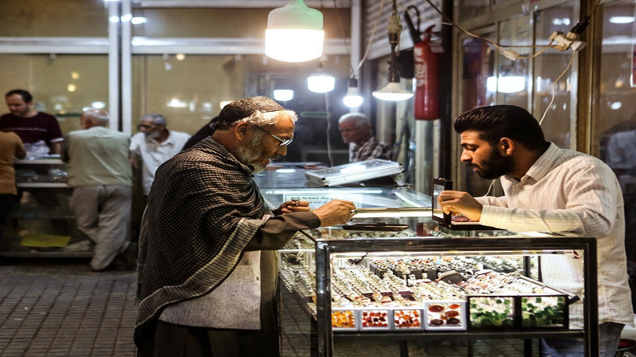 ۱۴ هزار پروانه کسب در استان صادر شده است