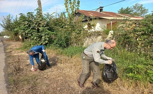 پاکسازی پسماند در روستای شادخال شفت