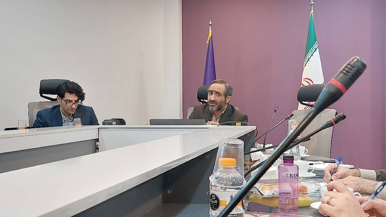 عمده تربیت سیاسی نوجوانان در خانواده‌ها اتفاق می‌افتد